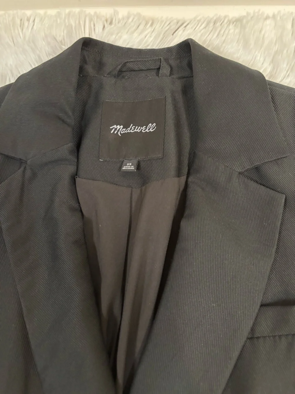 Madewell Women's Double-Breasted Blazer light weight in black‎ relax fit